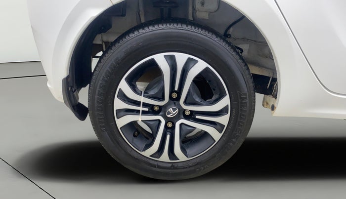 2023 Tata Tiago XT PETROL, Petrol, Manual, 30,715 km, Right Rear Wheel