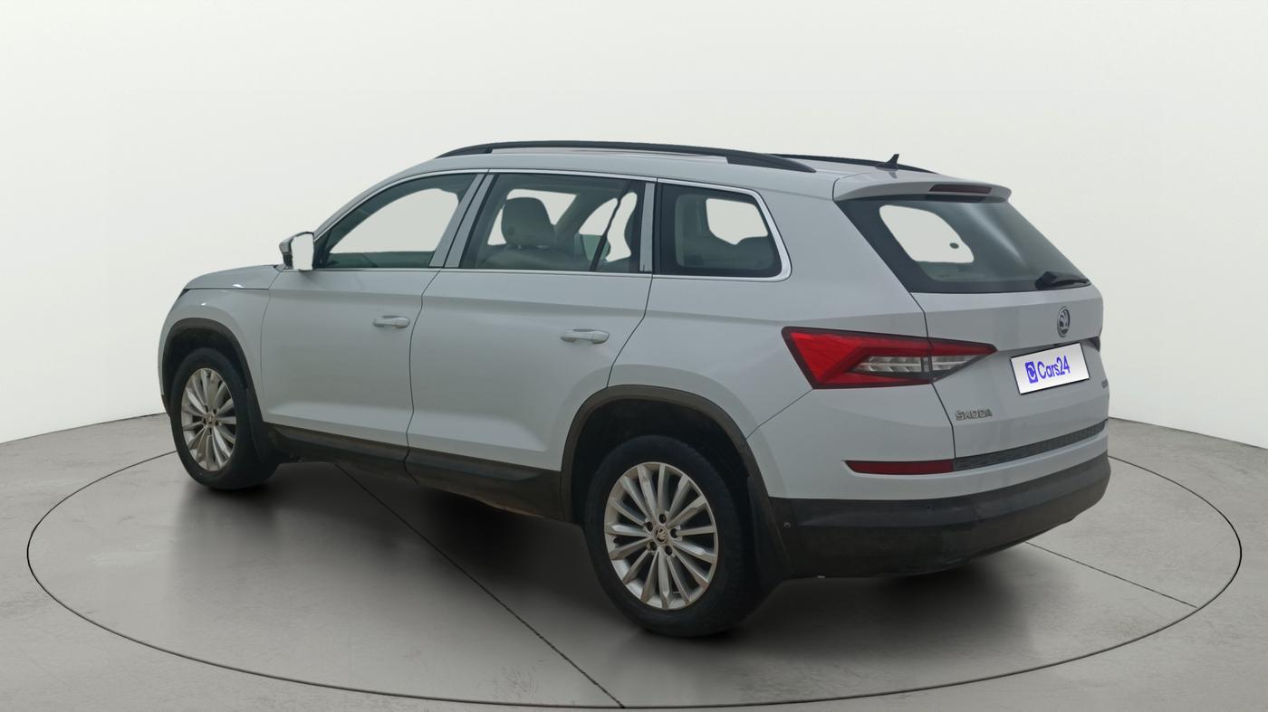 2017 Skoda Kodiaq STYLE 2.0 TDI 4X4 AT, Diesel, Automatic, 1,00,397 km, Left Back Diagonal