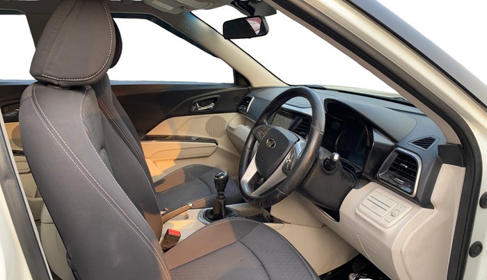 2020 Mahindra XUV300 W8 1.5 DIESEL, Diesel, Manual, 79,449 km, Right Side Front Door Cabin