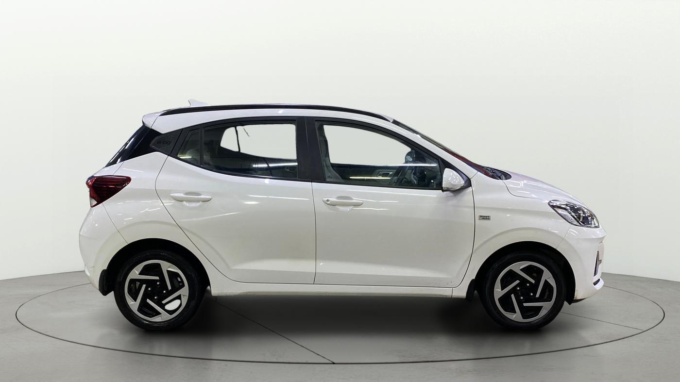 2024 Hyundai GRAND I10 NIOS SPORTZ AMT 1.2 KAPPA VTVT, Petrol, Automatic, 33,844 km, Right Side View