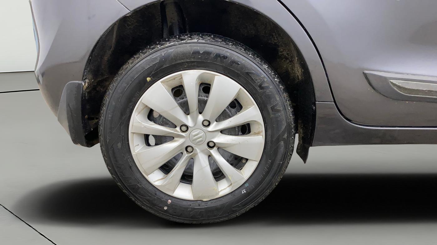2018 Maruti Baleno DELTA PETROL 1.2, Petrol, Manual, 54,407 km, Right Rear Wheel