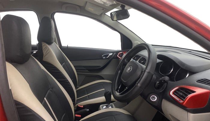 2018 Tata Tiago XZA PETROL, Petrol, Automatic, 58,769 km, Right Side Front Door Cabin