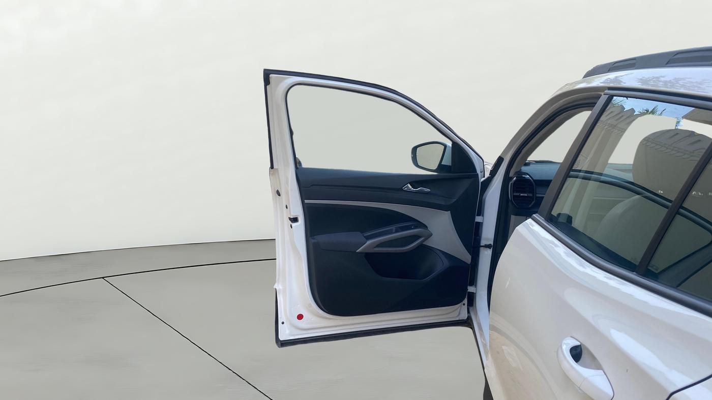2025 Skoda Kylaq Signature AT, Petrol, Automatic, 9,569 km, LHS Front Door