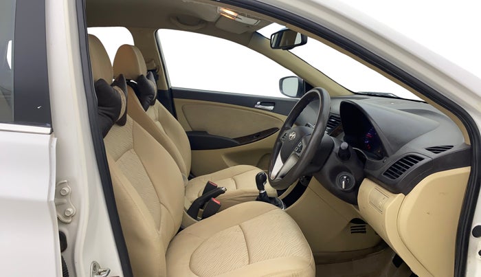 2014 Hyundai Verna FLUIDIC 1.4 CRDI CX, Diesel, Manual, 1,42,148 km, Right Side Front Door Cabin