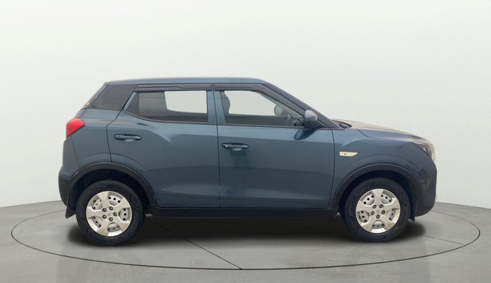 2021 Mahindra XUV300 W4 1.2 PETROL, Petrol, Manual, 34,008 km, Right Side View