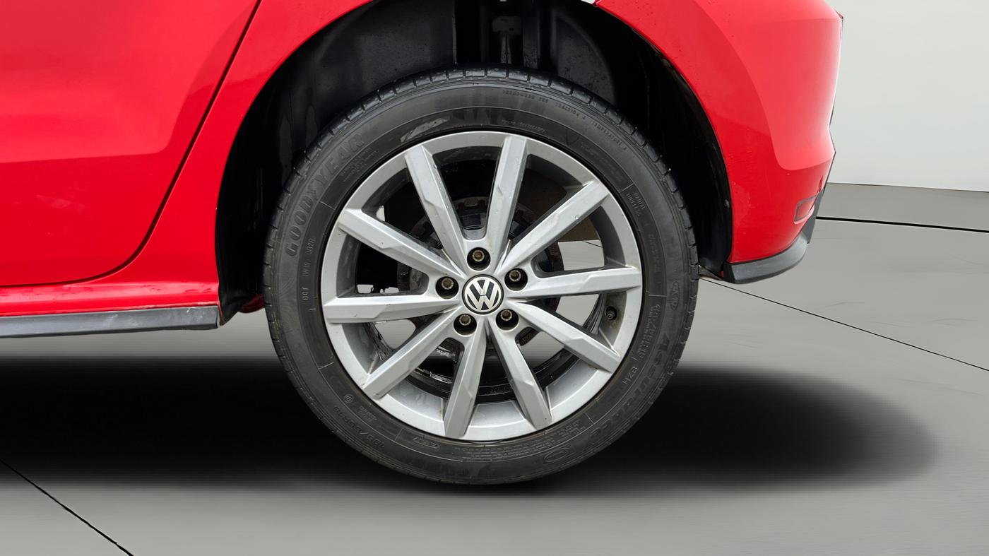 2021 Volkswagen Polo HIGHLINE PLUS 1.0, Petrol, Manual, 39,907 km, Left Rear Wheel