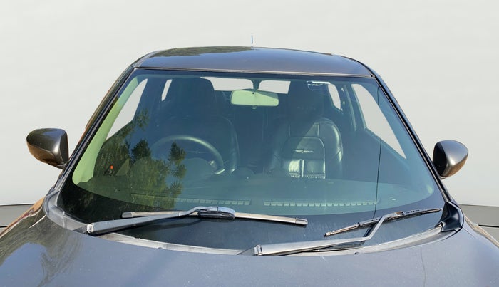 2018 Maruti Swift VXI AMT, Petrol, Automatic, 80,076 km, Front Windshield