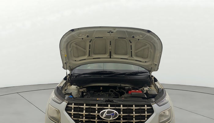2021 Hyundai VENUE S 1.2, Petrol, Manual, 28,406 km, Open Bonet