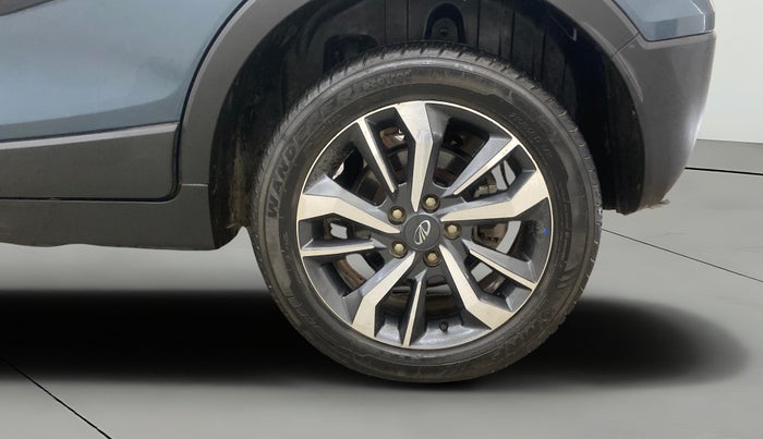 2021 Mahindra XUV300 W8 (O) 1.5 DIESEL, Diesel, Manual, 46,056 km, Left Rear Wheel