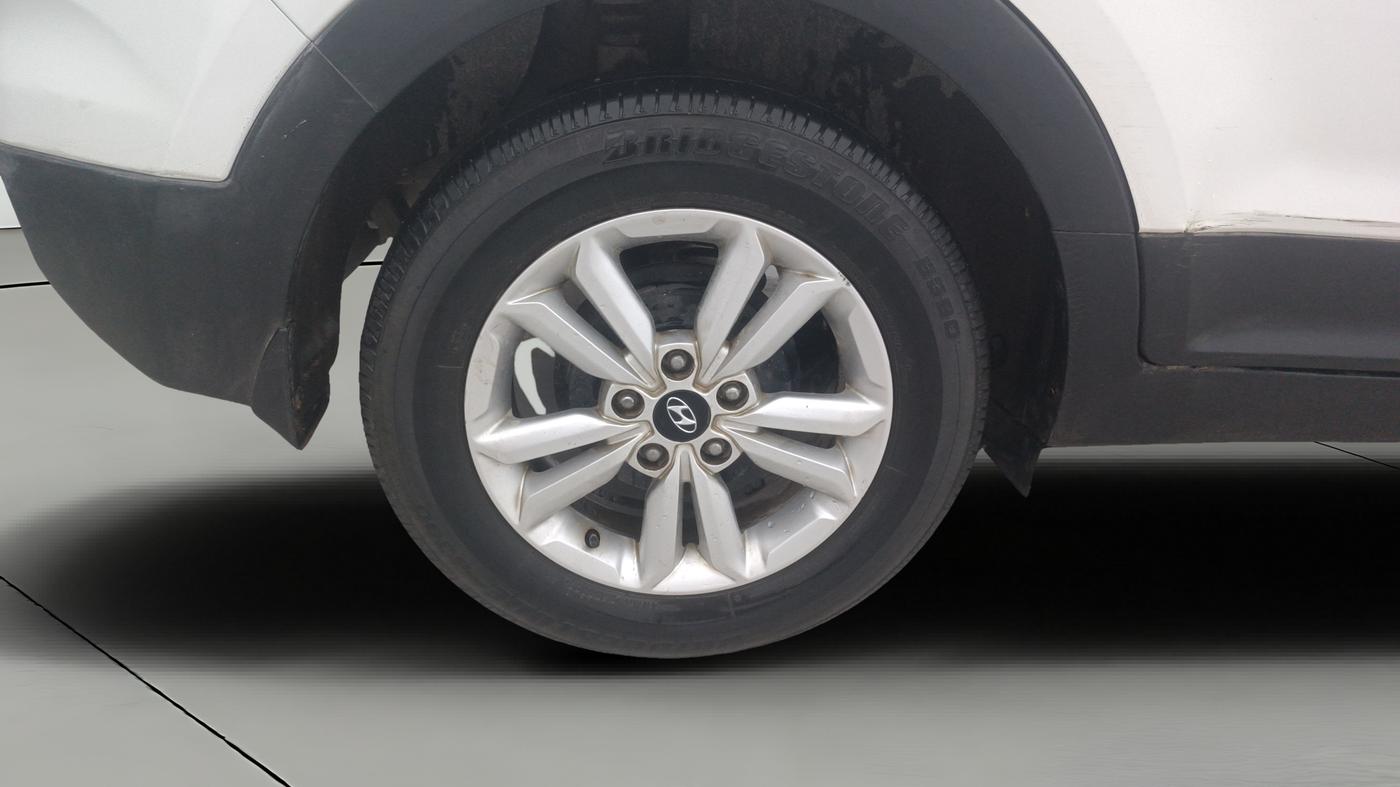 2016 Hyundai Creta SX PLUS 1.6 PETROL, Petrol, Manual, 82,855 km, Right Rear Wheel