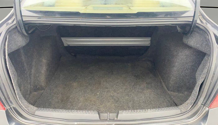 2018 Skoda Rapid AMBITION 1.5 TDI AT, Diesel, Automatic, 1,31,856 km, Boot Open Zoomed View