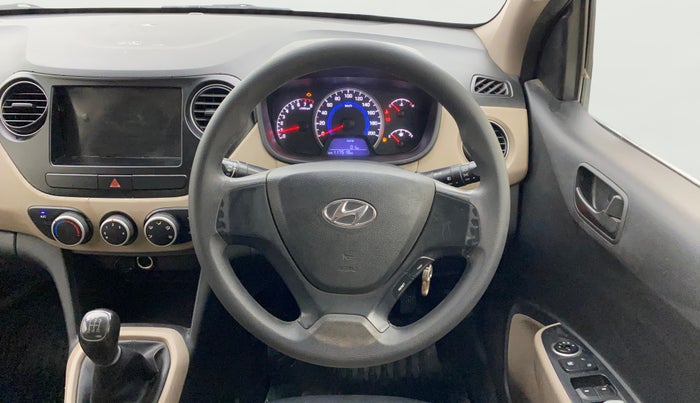 2017 Hyundai Grand i10 MAGNA 1.2 KAPPA VTVT, CNG, Manual, 1,17,518 km, Steering Wheel Close Up