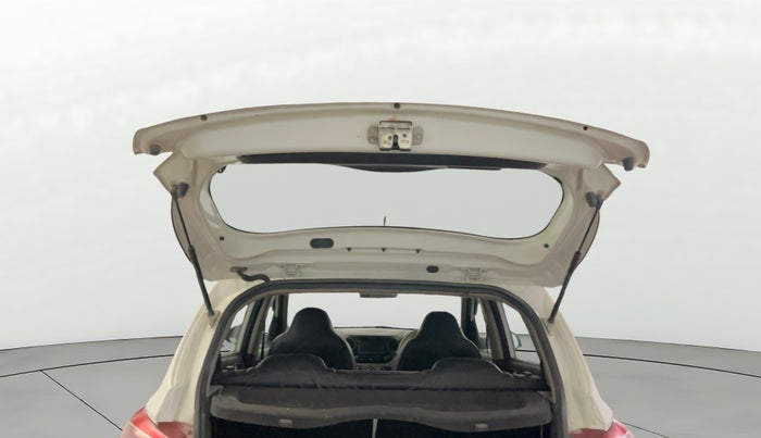 2017 Hyundai Grand i10 SPORTZ (O) 1.2 KAPPA VTVT, Petrol, Manual, 79,959 km, Boot Door Open