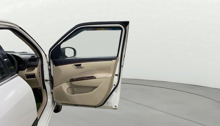 2015 Maruti Swift Dzire VXI, Petrol, Manual, 94,311 km, RHS Front Door