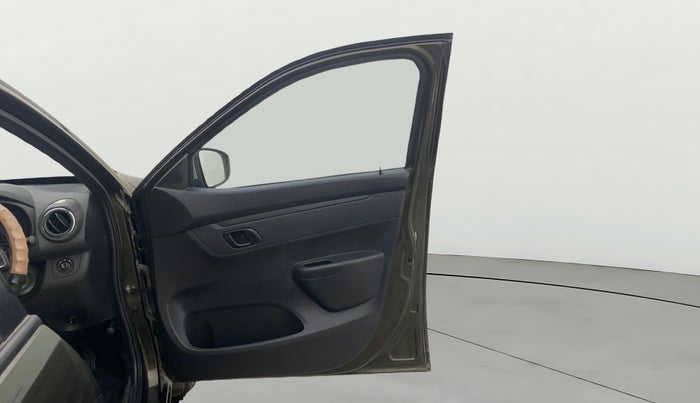 2022 Renault Kwid RXT 1.0 AMT (O), Petrol, Automatic, 24,936 km, RHS Front Door