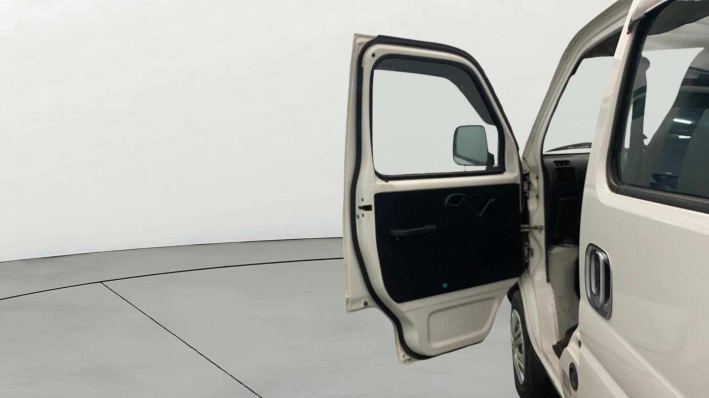 2023 Maruti Eeco 5 STR AC CNG, CNG, Manual, 79,318 km, LHS Front Door