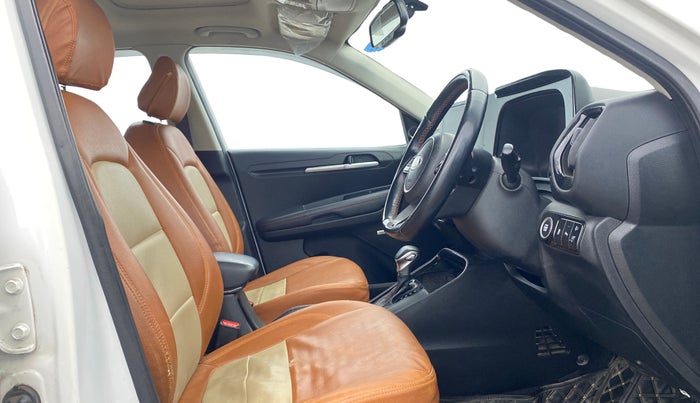 2020 KIA SONET GTX PLUS 1.0 DCT, Petrol, Automatic, 52,949 km, Right Side Front Door Cabin