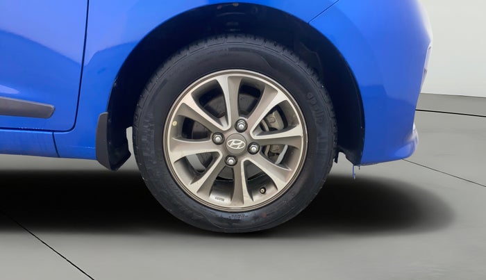 2017 Hyundai Grand i10 SPORTZ (O) 1.2 KAPPA VTVT, Petrol, Manual, 20,422 km, Right Front Wheel