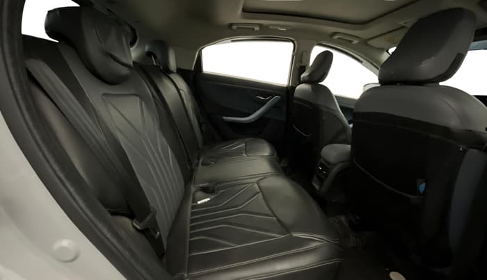 2024 Tata Curvv Creative Plus S 1.2 Petrol 7DCA, Petrol, Automatic, 42,410 km, Right Side Rear Door Cabin