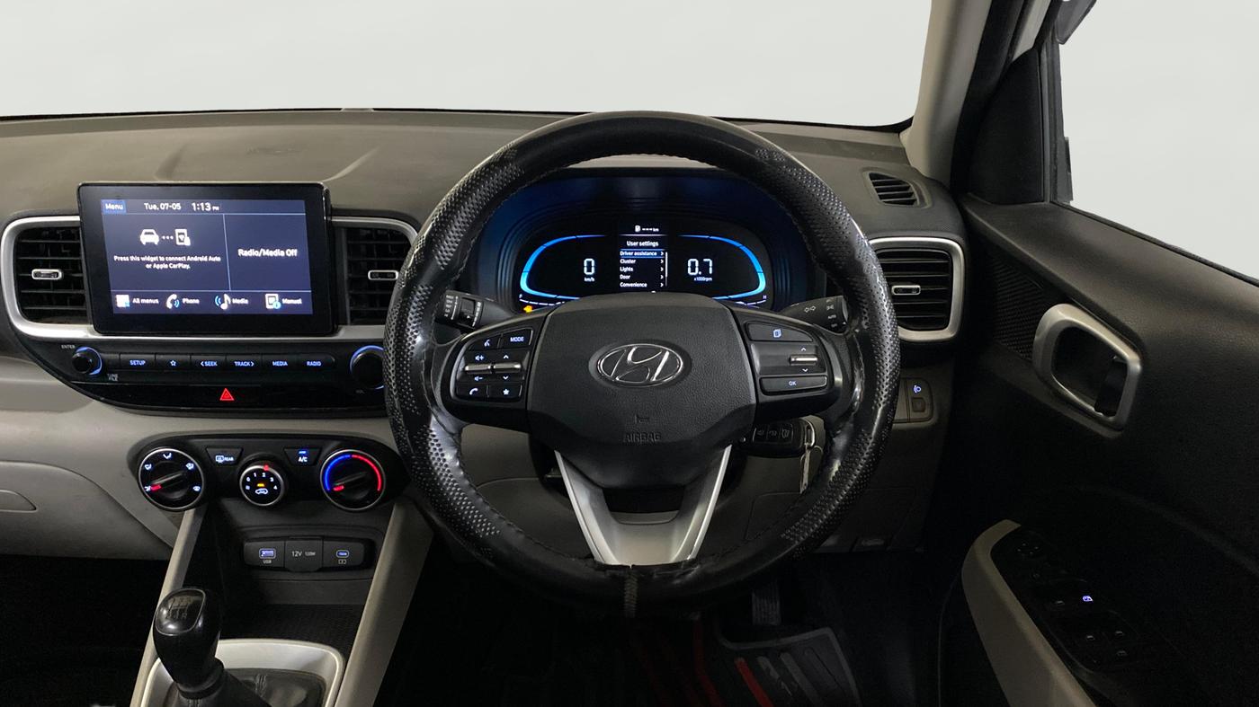 2023 Hyundai VENUE S 1.2, Petrol, Manual, 40,588 km, Steering Wheel Close Up
