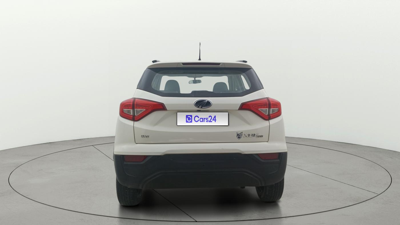 2021 Mahindra XUV300 W6 1.2 PETROL, Petrol, Manual, 51,283 km, Back/Rear