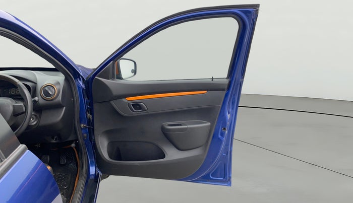 2019 Renault Kwid CLIMBER 1.0 AMT, Petrol, Automatic, 15,910 km, RHS Front Door