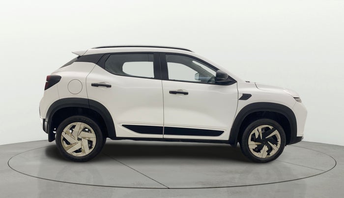 2022 Renault Kiger RXE MT, Petrol, Manual, 39,361 km, Right Side View