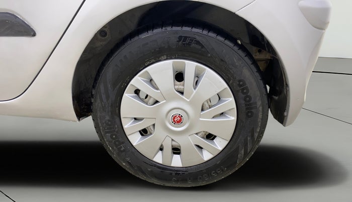 2016 Hyundai i10 MAGNA 1.1, CNG, Manual, 93,408 km, Left Rear Wheel