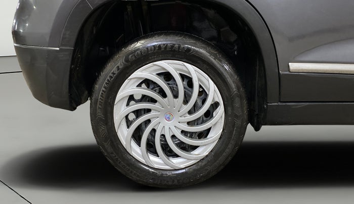 2021 Maruti Vitara Brezza VXI, Petrol, Manual, 73,300 km, Right Rear Wheel