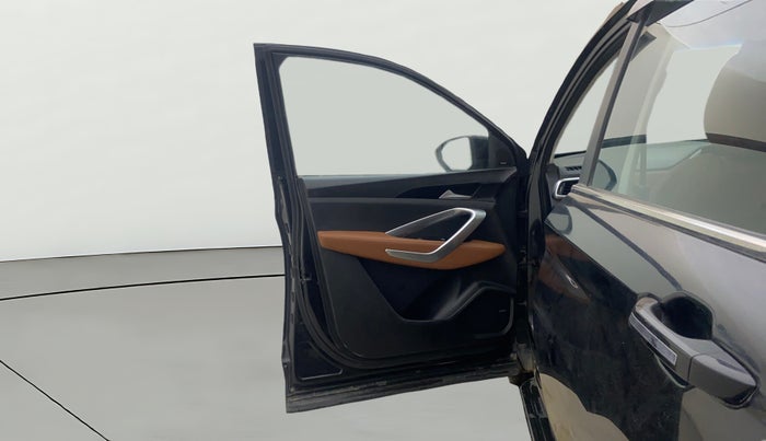 2022 MG HECTOR PLUS SHARP 1.5 PETROL TURBO CVT 6-STR, Petrol, Automatic, 56,089 km, LHS Front Door