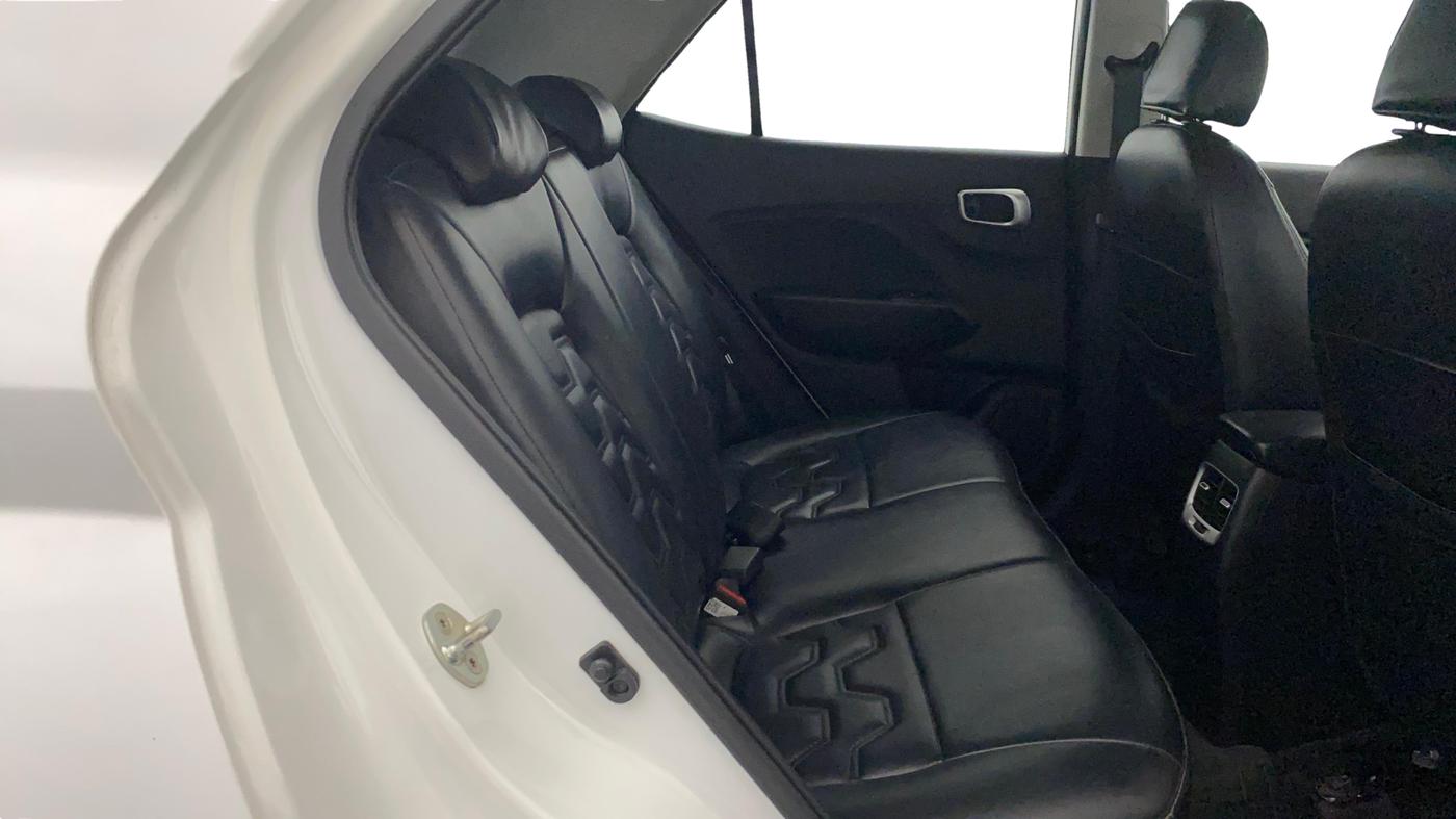 2021 Hyundai VENUE SX 1.0 TURBO IMT, Petrol, Manual, 35,522 km, Right Side Rear Door Cabin