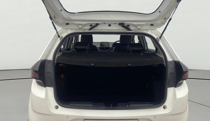 2022 Tata ALTROZ XZA, Petrol, Automatic, 21,096 km, Boot Open Zoomed View