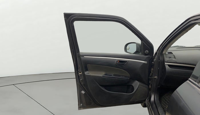 2017 Maruti Swift LXI (O), CNG, Manual, 1,08,799 km, LHS Front Door