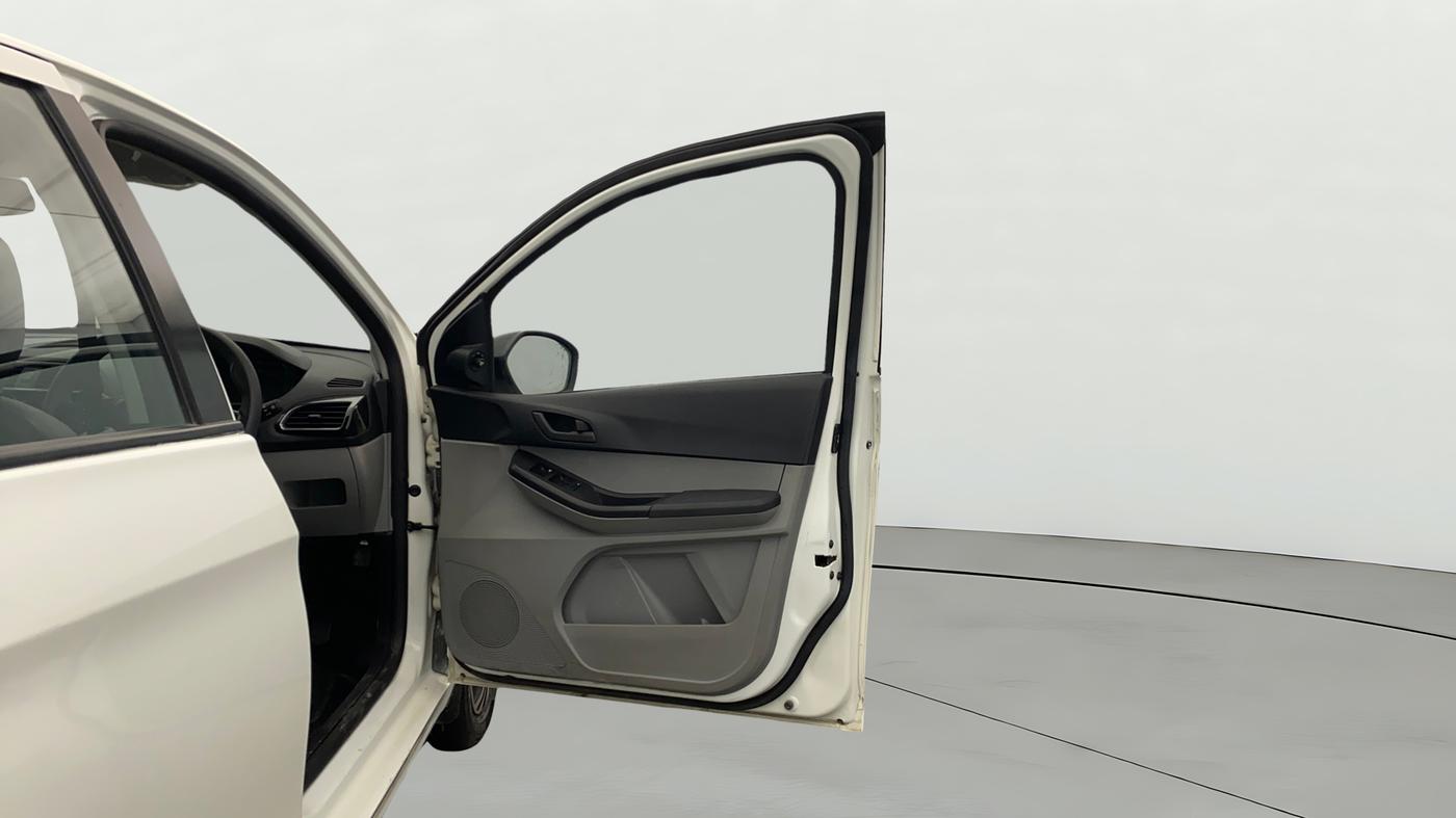 2023 Tata Tiago XT PETROL, Petrol, Manual, 26,861 km, RHS Front Door