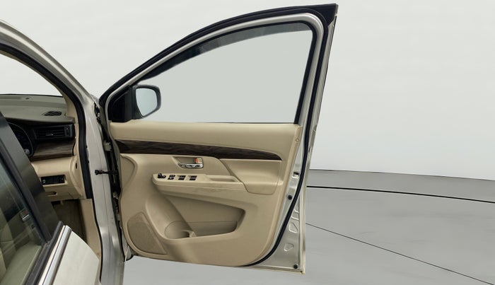 2020 Maruti Ertiga ZXI+ SHVS, Petrol, Manual, 32,513 km, RHS Front Door