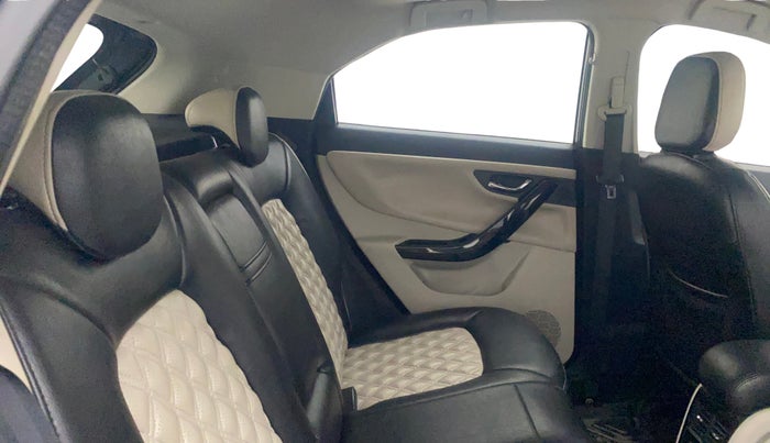 2020 Tata NEXON XZA PLUS SUNROOF DIESEL, Diesel, Automatic, 60,307 km, Right Side Rear Door Cabin