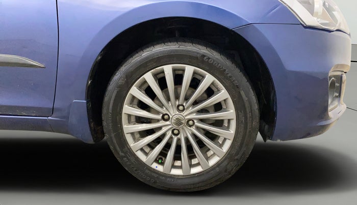 2017 Maruti Ciaz ALPHA 1.4 PETROL, Petrol, Manual, 63,960 km, Right Front Wheel