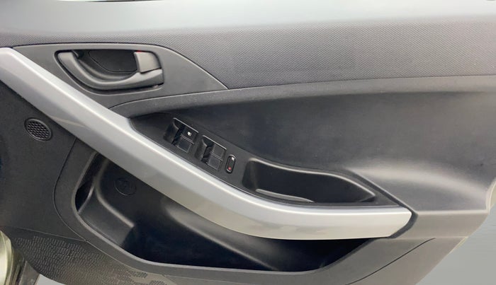 2021 Tata NEXON XMA PETROL, Petrol, Automatic, 17,349 km, Driver Side Door Panels Control