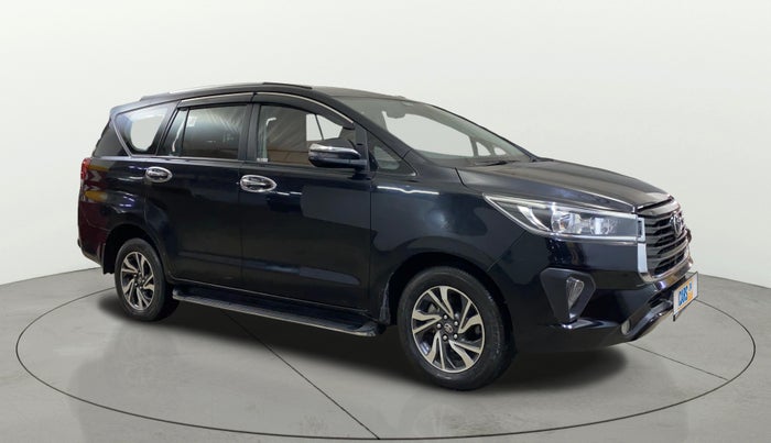 2022 Toyota Innova Crysta 2.7 GX AT 7 STR, Petrol, Automatic, 28,249 km, Right Front Diagonal