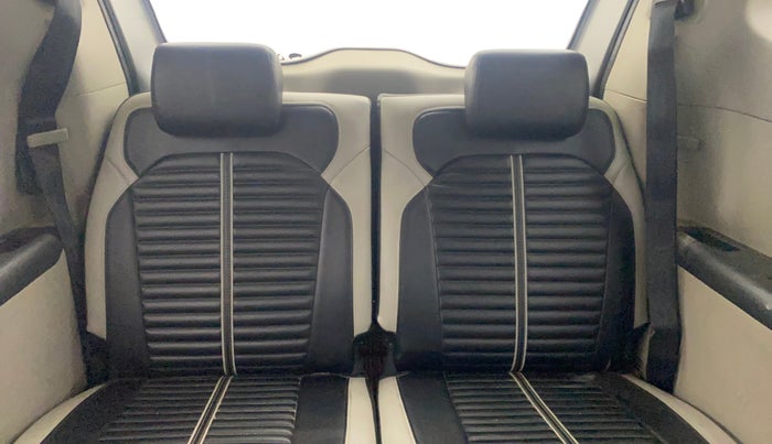 2019 Renault TRIBER RXT, Petrol, Manual, 31,668 km, Third Seat Row ( optional )