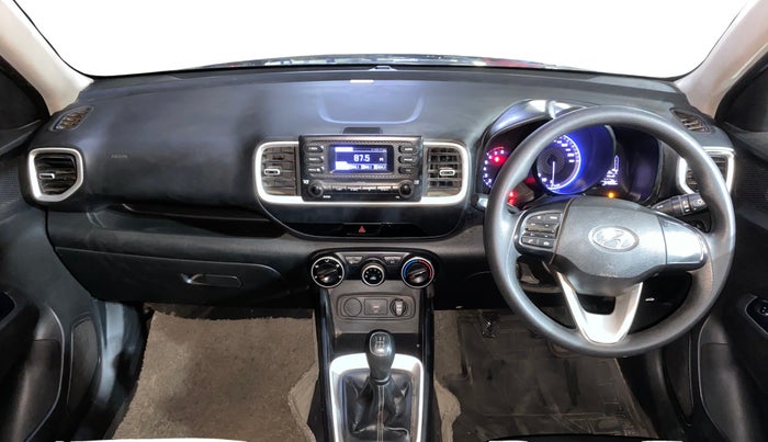 2020 Hyundai VENUE S 1.2, Petrol, Manual, 54,006 km, Dashboard