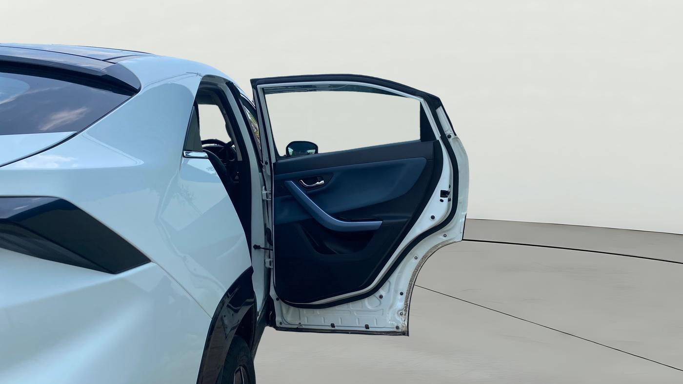 2024 Tata Curvv Creative Plus S 1.2 Petrol 6MT, Petrol, Manual, 32,433 km, RHS Rear Door