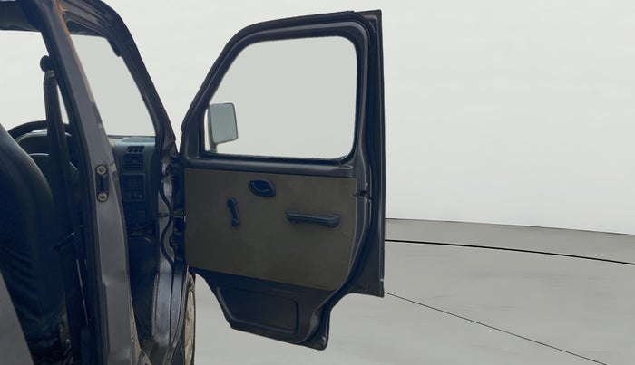 2013 Maruti Eeco 5 STR WITH A/C+HTR, Petrol, Manual, 77,474 km, RHS Front Door