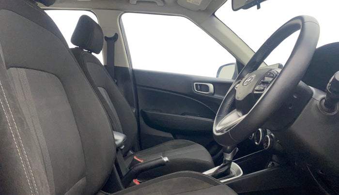 2020 Hyundai VENUE SX PLUS 1.0 TURBO DCT, Petrol, Automatic, 40,844 km, Right Side Front Door Cabin