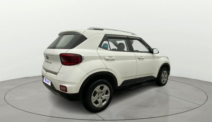 2021 Hyundai VENUE S 1.2, Petrol, Manual, 44,718 km, Right Back Diagonal