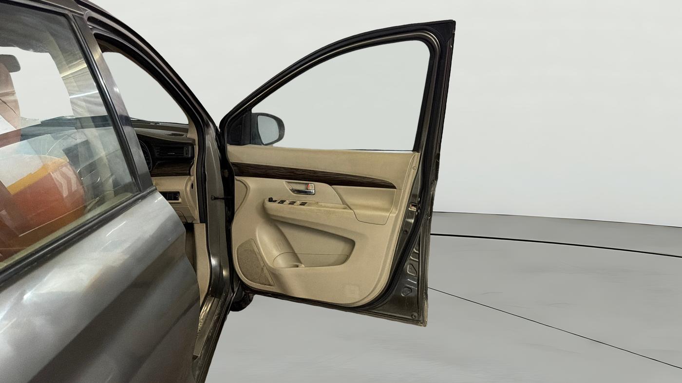 2019 Maruti Ertiga ZXI+ SHVS, Petrol, Manual, 72,312 km, RHS Front Door