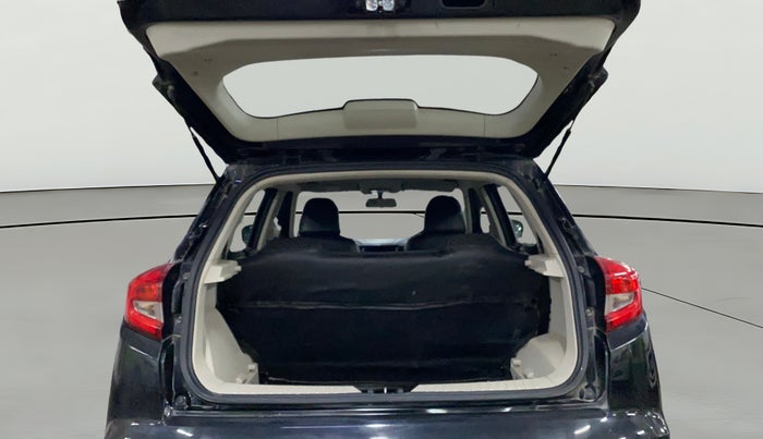 2022 Mahindra XUV300 W4 1.2 PETROL, Petrol, Manual, 26,197 km, Boot Open Zoomed View