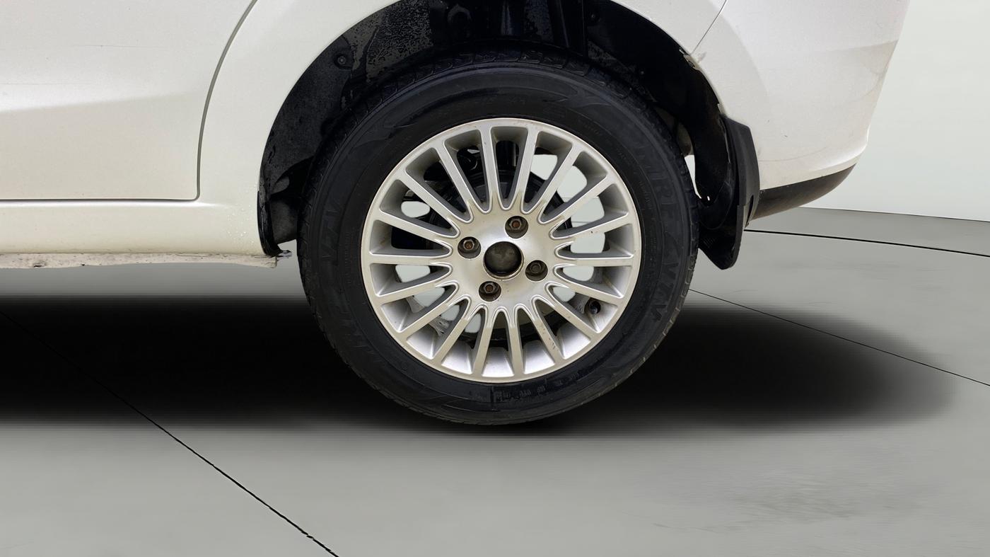 2016 Tata Zest XT PETROL, Petrol, Manual, 1,22,654 km, Left Rear Wheel