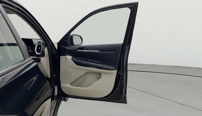 2023 KIA SONET HTX 1.5 AT, Diesel, Automatic, 17,495 km, RHS Front Door