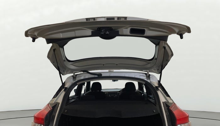 2019 Nissan Kicks XL 1.5, Petrol, Manual, 81,189 km, Boot Door Open